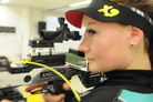 Turkuun muuttanut Henna Viljanen voitti päätöslaukauksella naisten ilmakiväärin lauantaina.