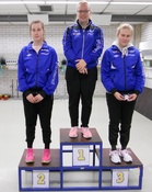 50m kiväärin voittajakolmikko. Vas.Suvi Petäjäsaari, Anna-Maria Siivonen ja Mira Mäkelä.
