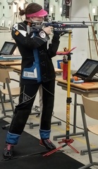 Tyttöjen voittaja ja naisten sarjan kakkonen Tuulevi Suomus.